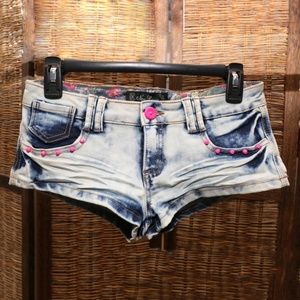 NEW LOVER LOW-WAISTED JEAN SHORTS - NEW!